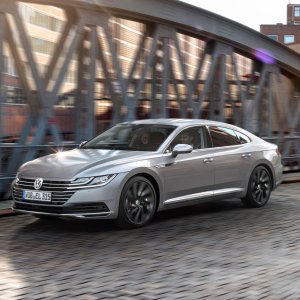 2019-Volkswagen-Arteon-139.jpg