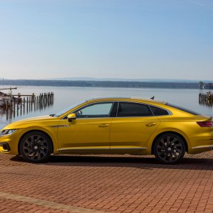 2019-Volkswagen-Arteon-119.jpg